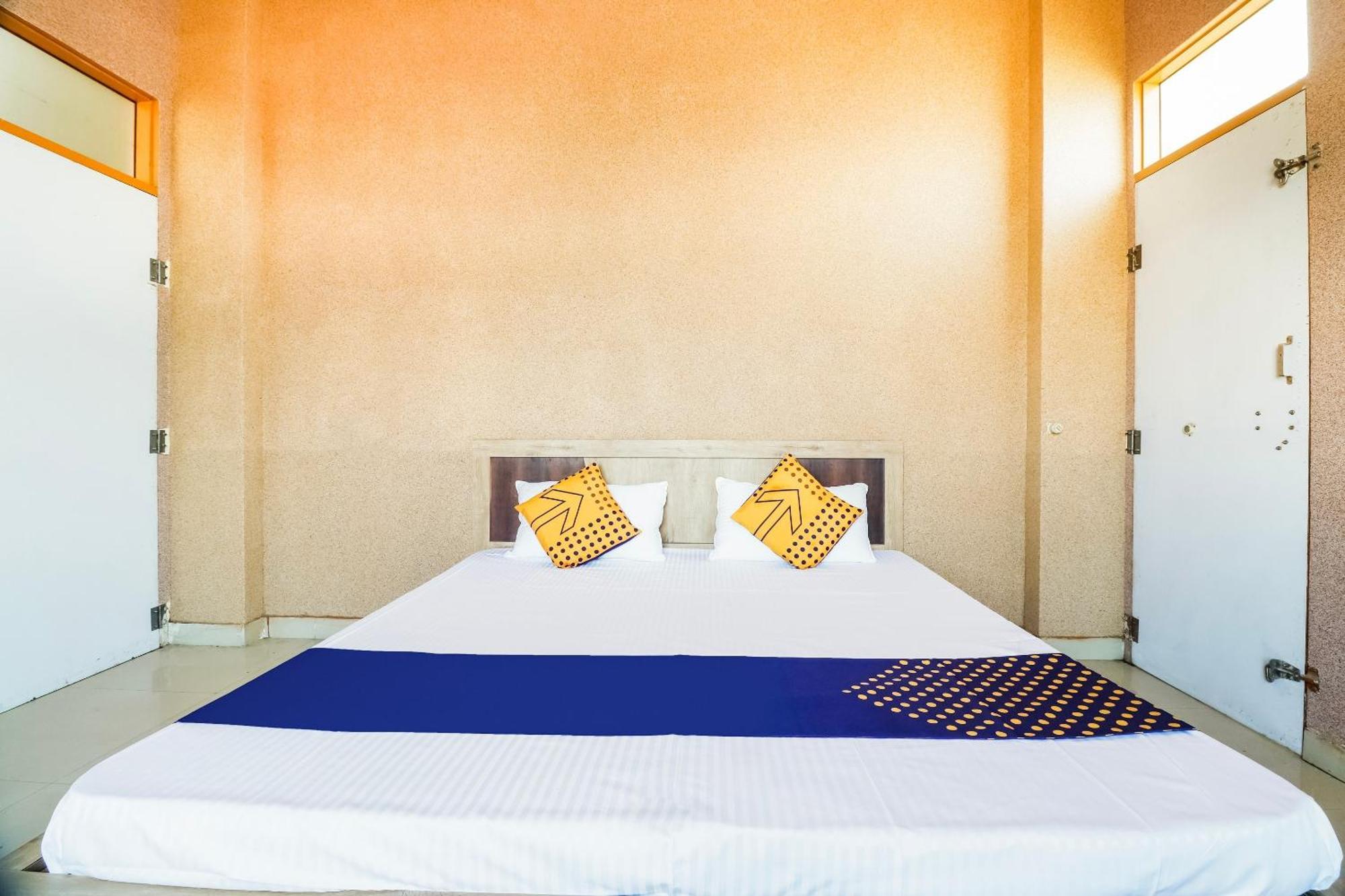 Spot On 68319 Hotel Nakhralo Rajasthan Resort Jaipur Dış mekan fotoğraf